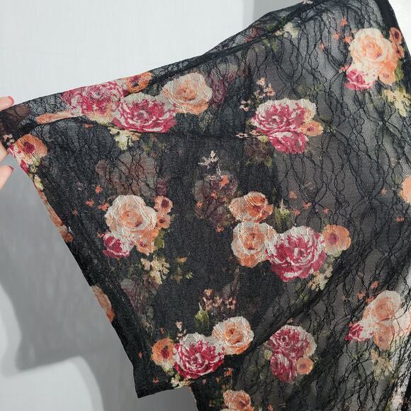 Wet Seal floral lace fringe hem open front kimono size M black festival boho - Picture 2 of 6